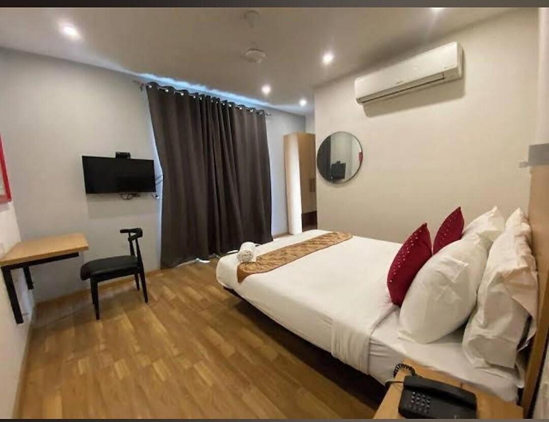 Yash Palace, Paschim Vihar, 3* New Delhi